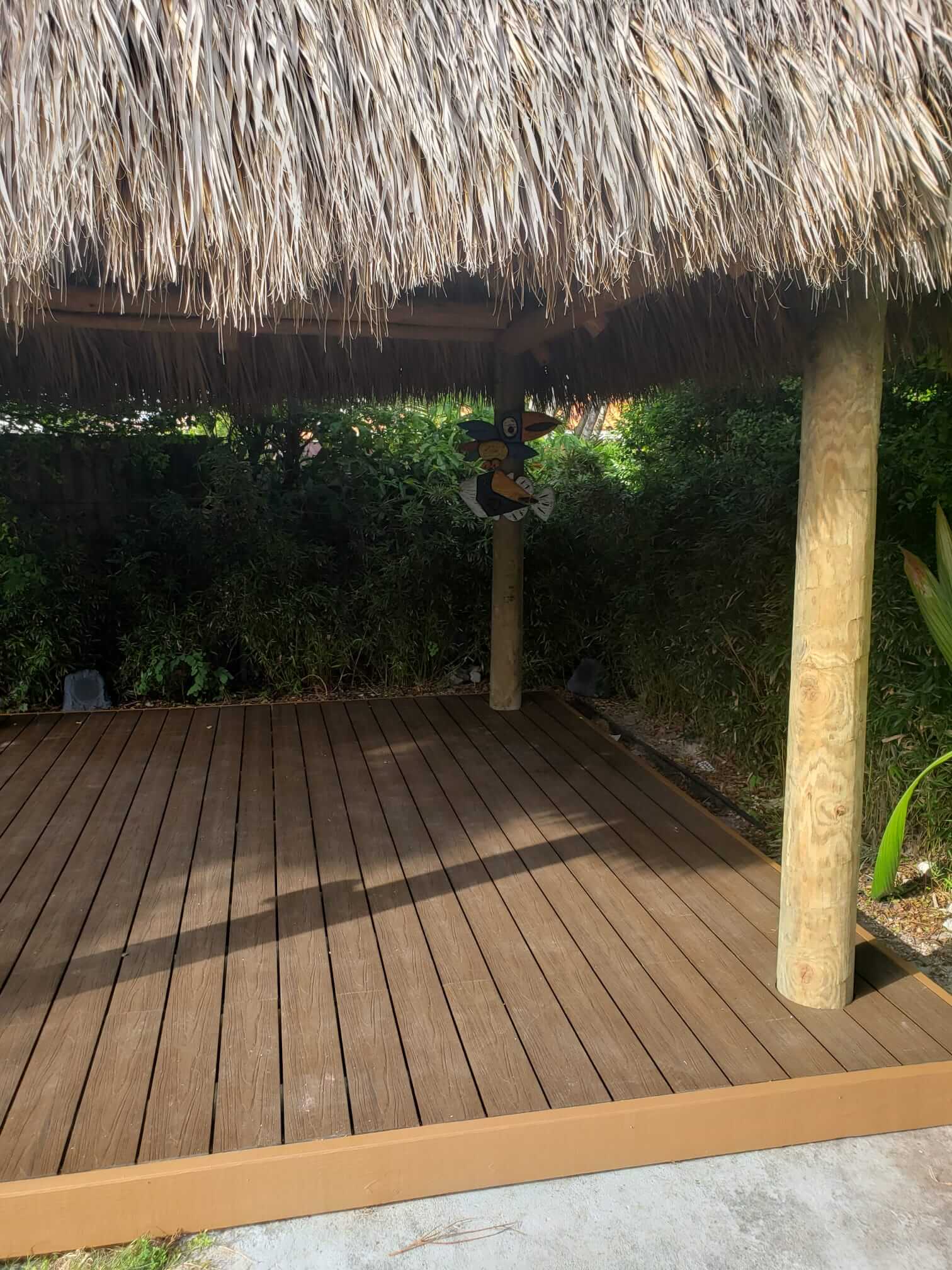 Creation and Painting of Floor in Business Patio - 3