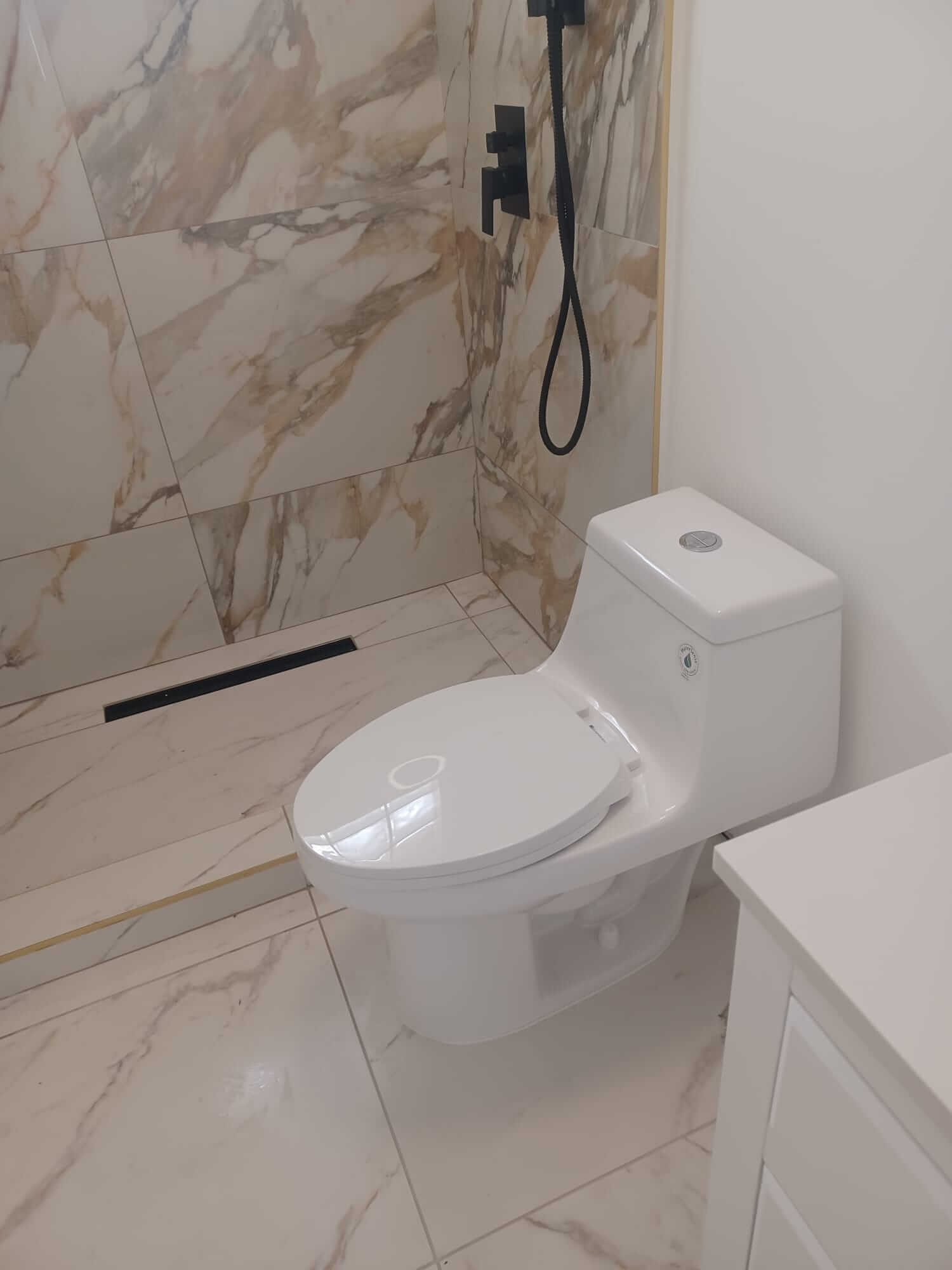 Minimalist Bathroom Refresh