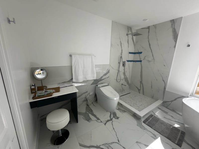 Modern Bathroom Makeover - 3