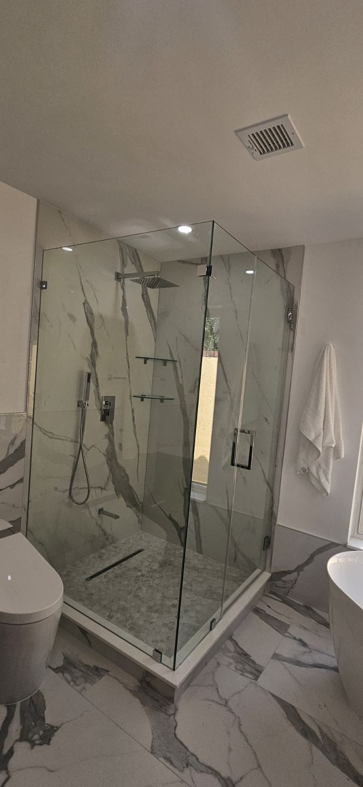 Modern Bathroom Makeover - 5