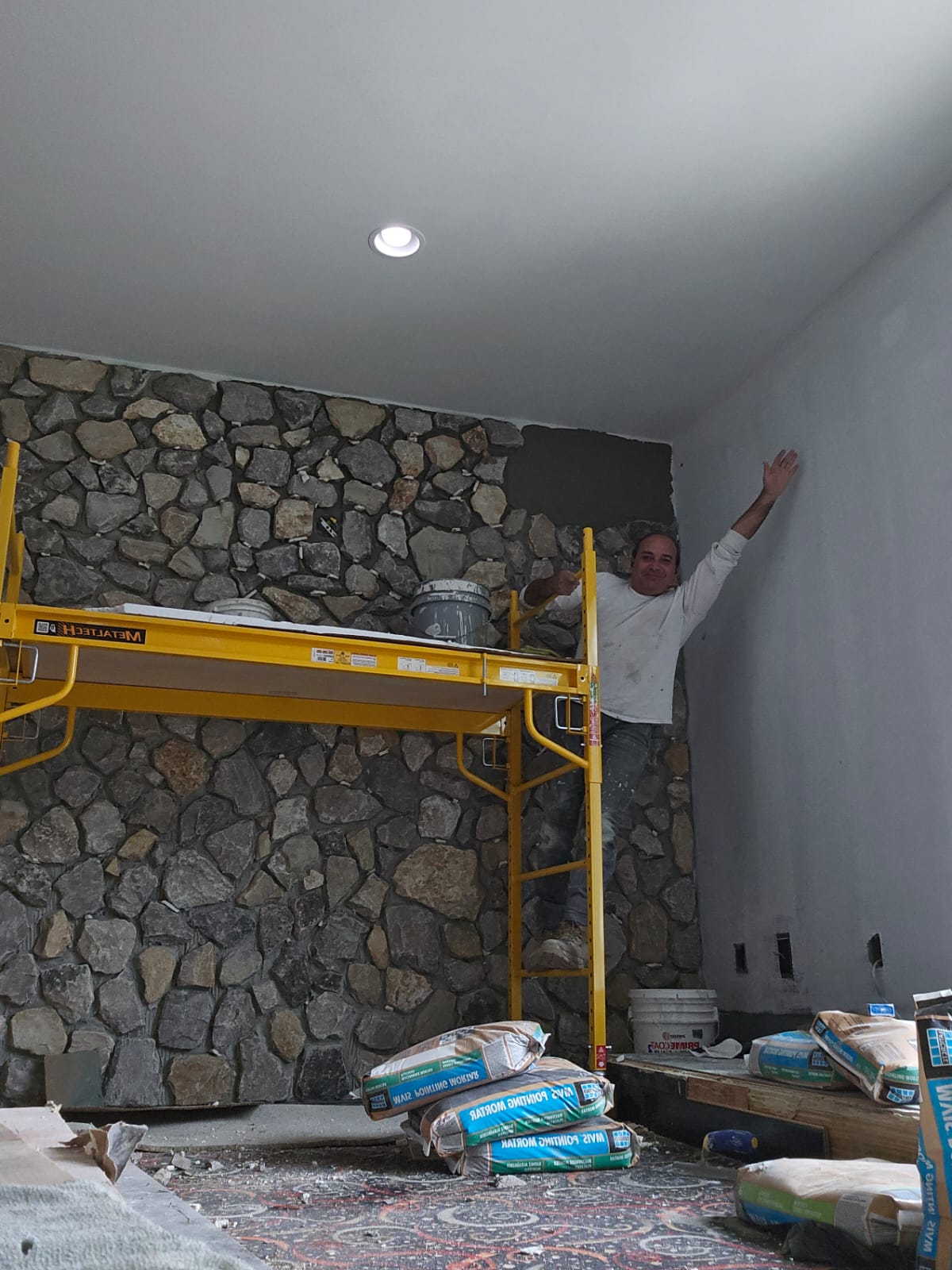 Stone Wall Accent - 10