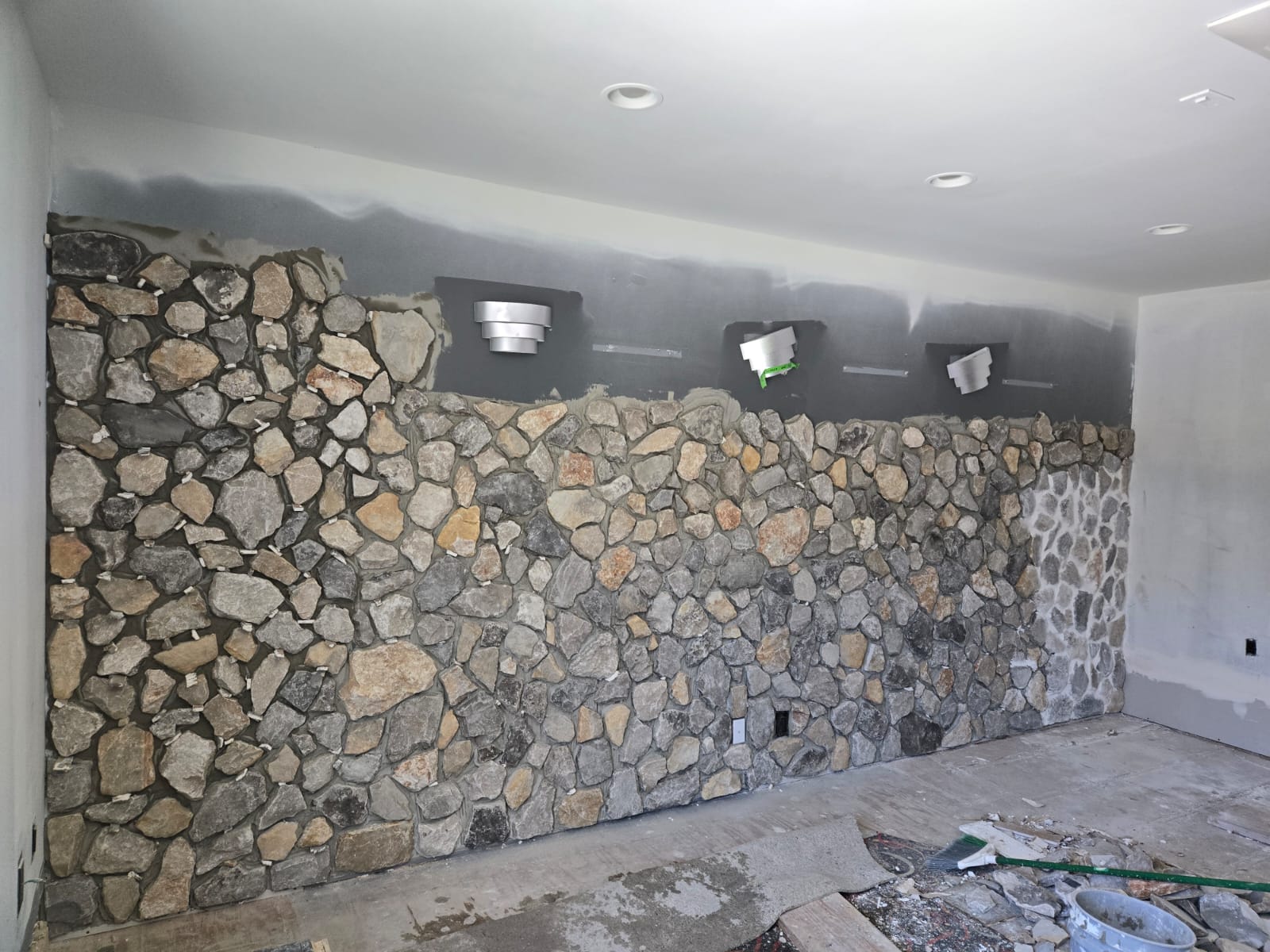Stone Wall Accent - 8